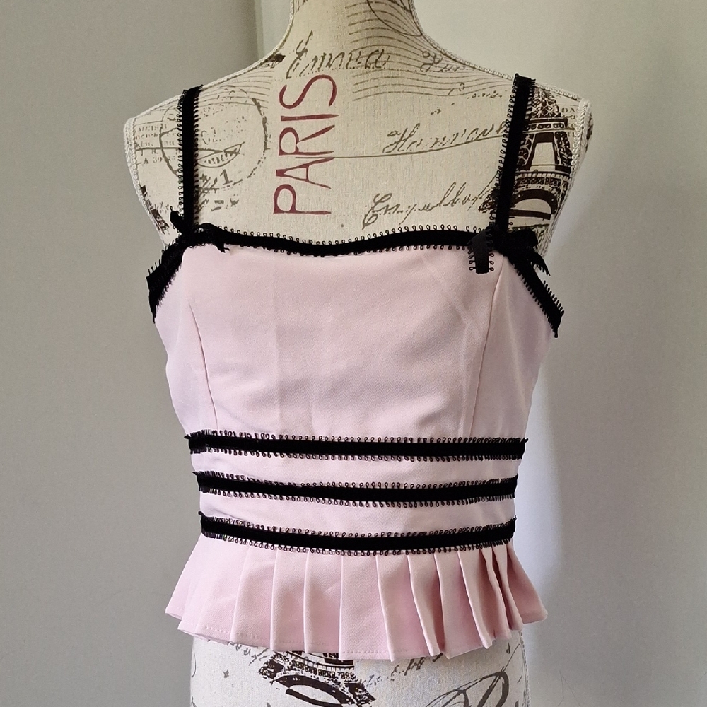 Forever 21 Cami/Crop top NWT Size Medium